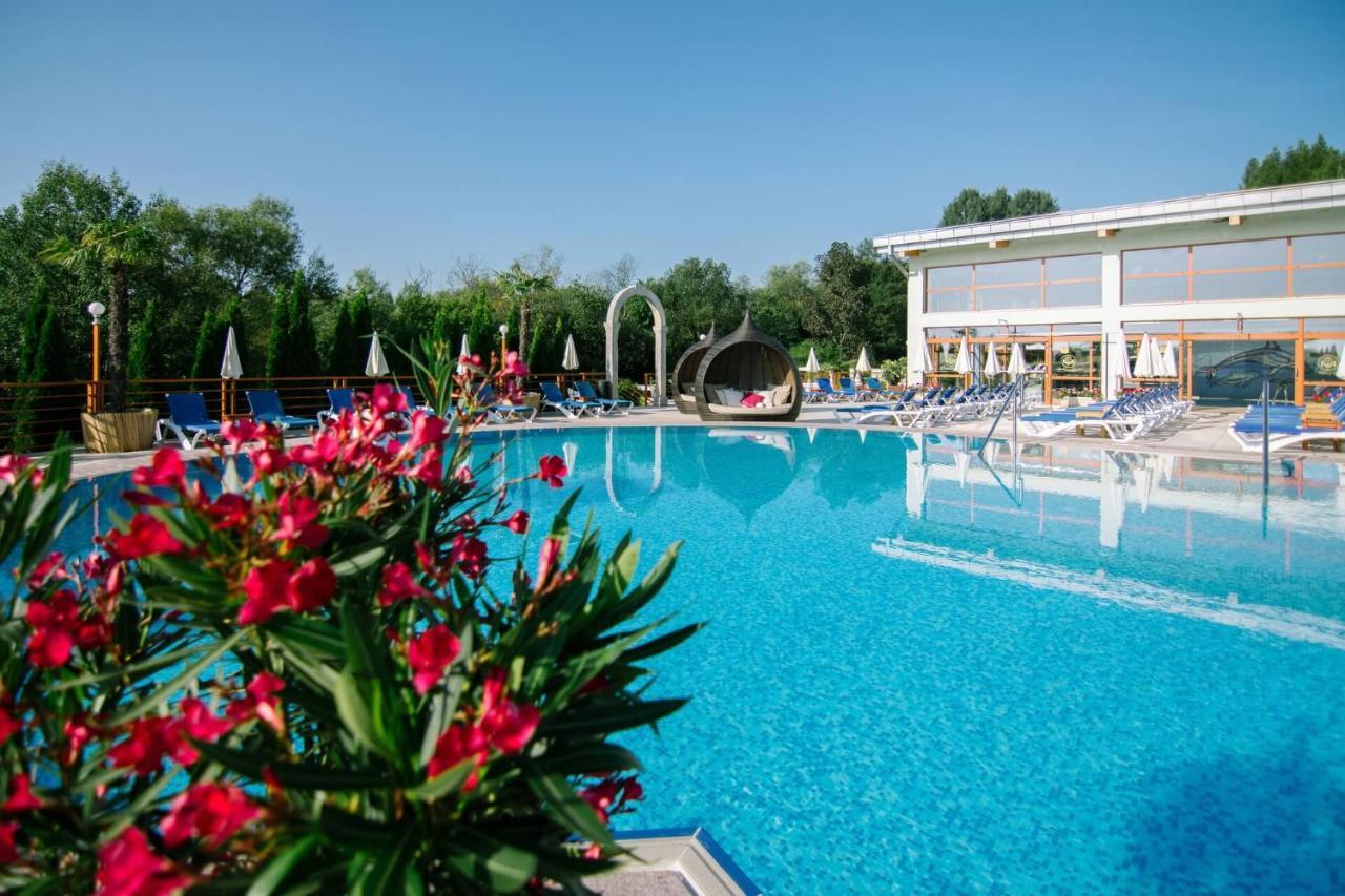 Wellness & Spa Hotel Kaskady Слиач  Экстерьер фото
