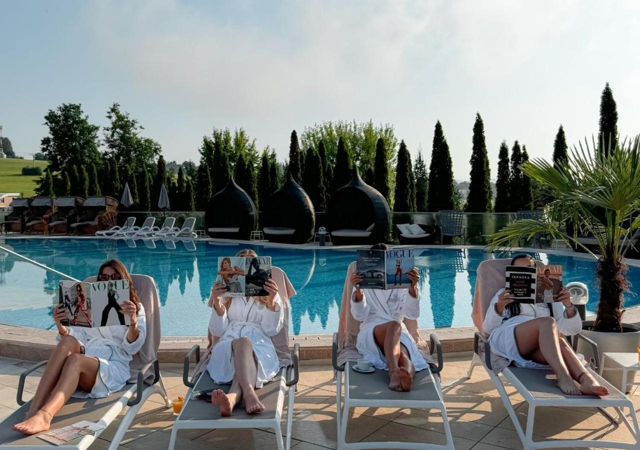 Wellness & Spa Hotel Kaskady Слиач  Экстерьер фото