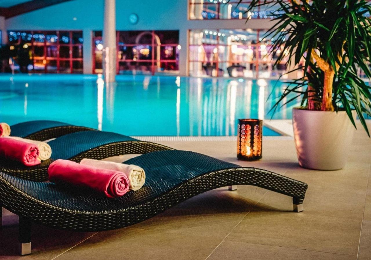 Wellness & Spa Hotel Kaskady Слиач  Экстерьер фото