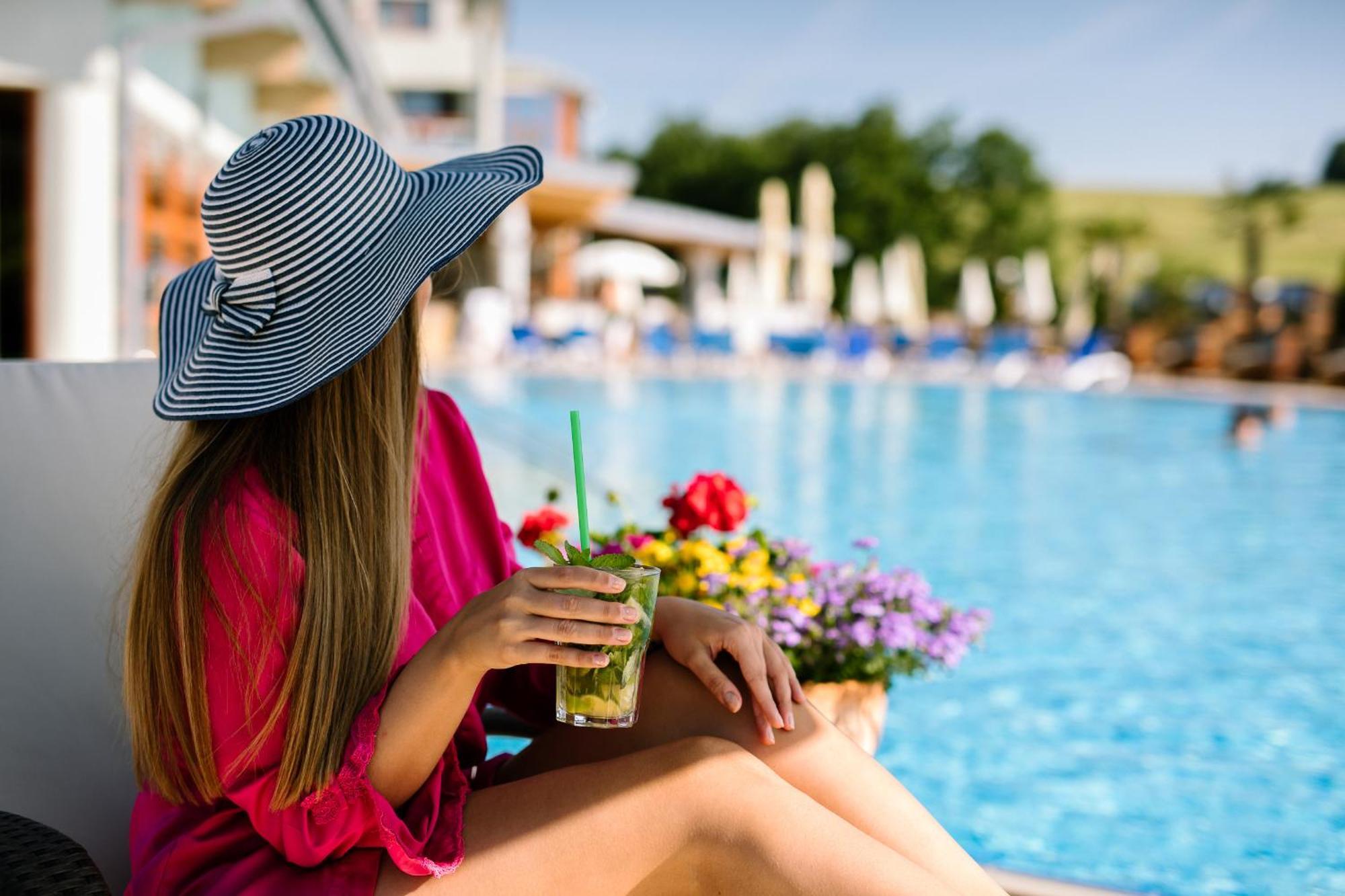 Wellness & Spa Hotel Kaskady Слиач  Экстерьер фото