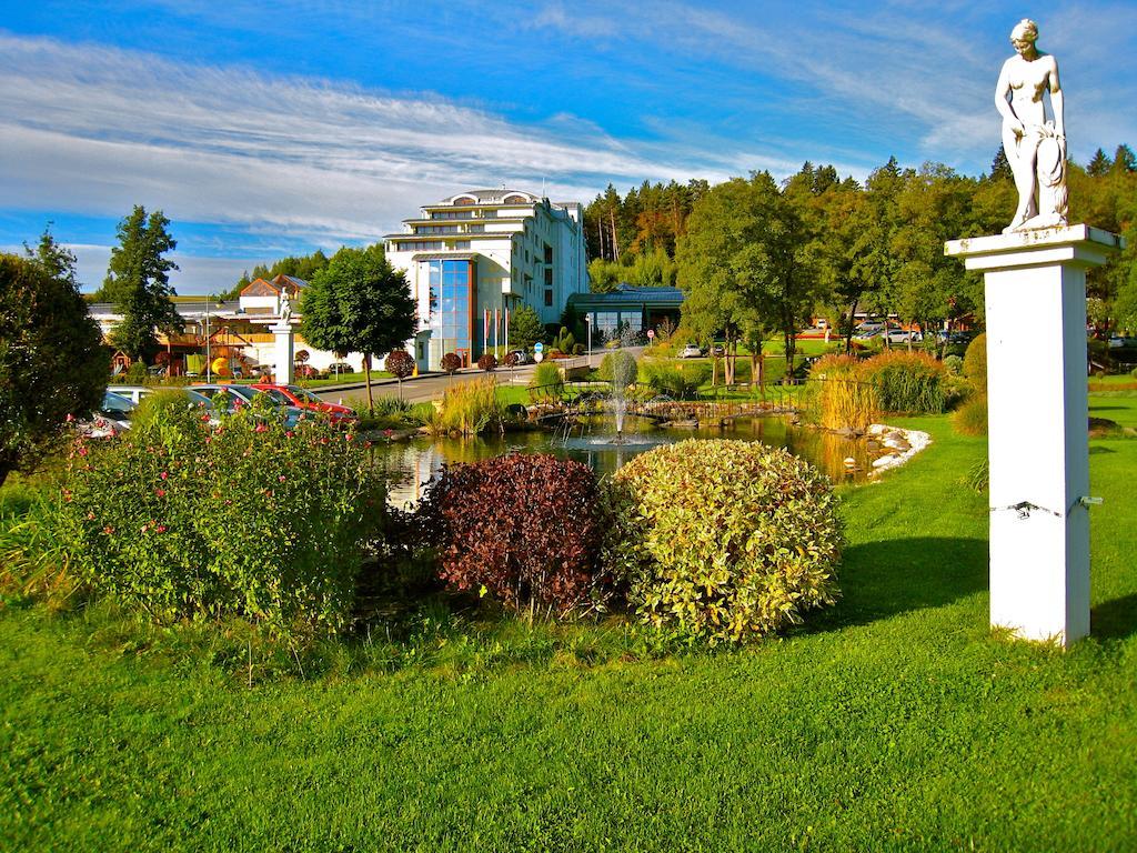 Wellness & Spa Hotel Kaskady Слиач  Экстерьер фото